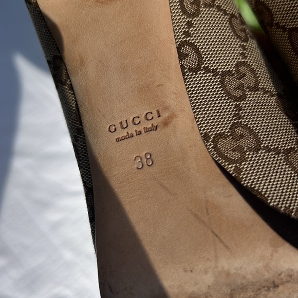Gucci Beige GG Canvas Horsebit Peep Toe Pumps Heels size 38.size 8.🤎 - Picture 8 of 17